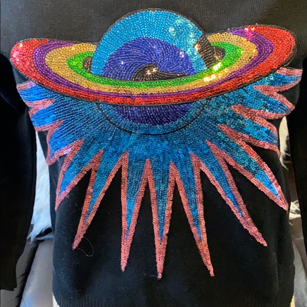 Super cute long sleeve top - Picture 2 of 5